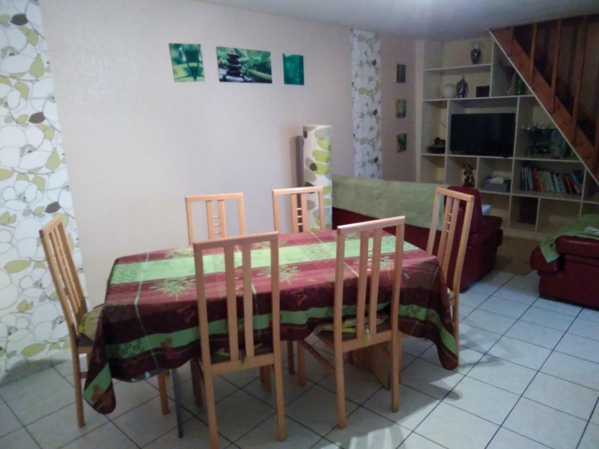 Les Tourterelles Chabournay Exterior foto